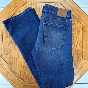 *LUCKY BRAND* Medium Wash Lolita Boot Jeans Size 4